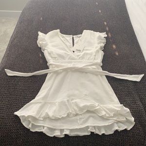 Selfie Leslie white mini dress